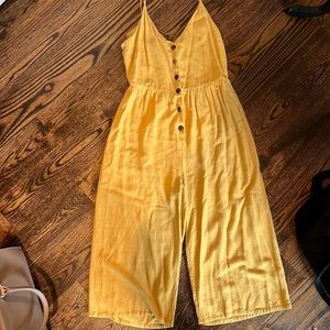 Women’s wide leg cropped jumpsuit with buttons, spaghetti strap